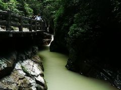 -龙水峡地缝景区