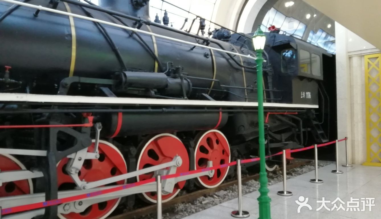 在武汉能看到火车的地铁站