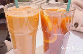 Signature Lucky Iced Lemon Tea