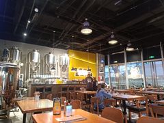 -HUZI虎滋精酿餐吧(京西大悦城店)