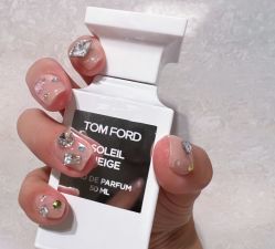 -AKIRA 安久日式美甲美睫