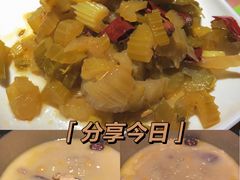 -洪氏嗨捞·广东猪肚鸡·椰子鸡火锅(西咸万象城店)