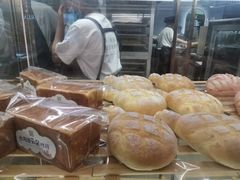 -奈雪的茶(亨特国际广场店)