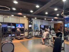 -豪逸健体(中骏广场店)