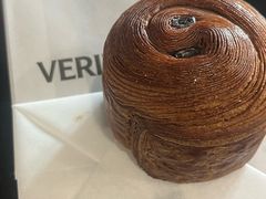 -VERIE BAKEHOUSE