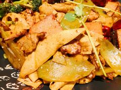 -风光老灶麻辣香锅(大成路翠微百货店)