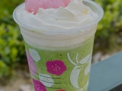 抹茶燕麦拿铁-瑞幸咖啡(三诺智慧大厦店)