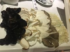 菌类拼盘-北门涮肉·铜锅涮肉(南锣鼓巷店)