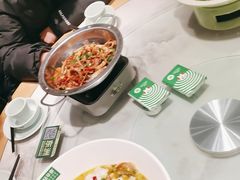 -绿草地·湘菜(酃湖师院店)