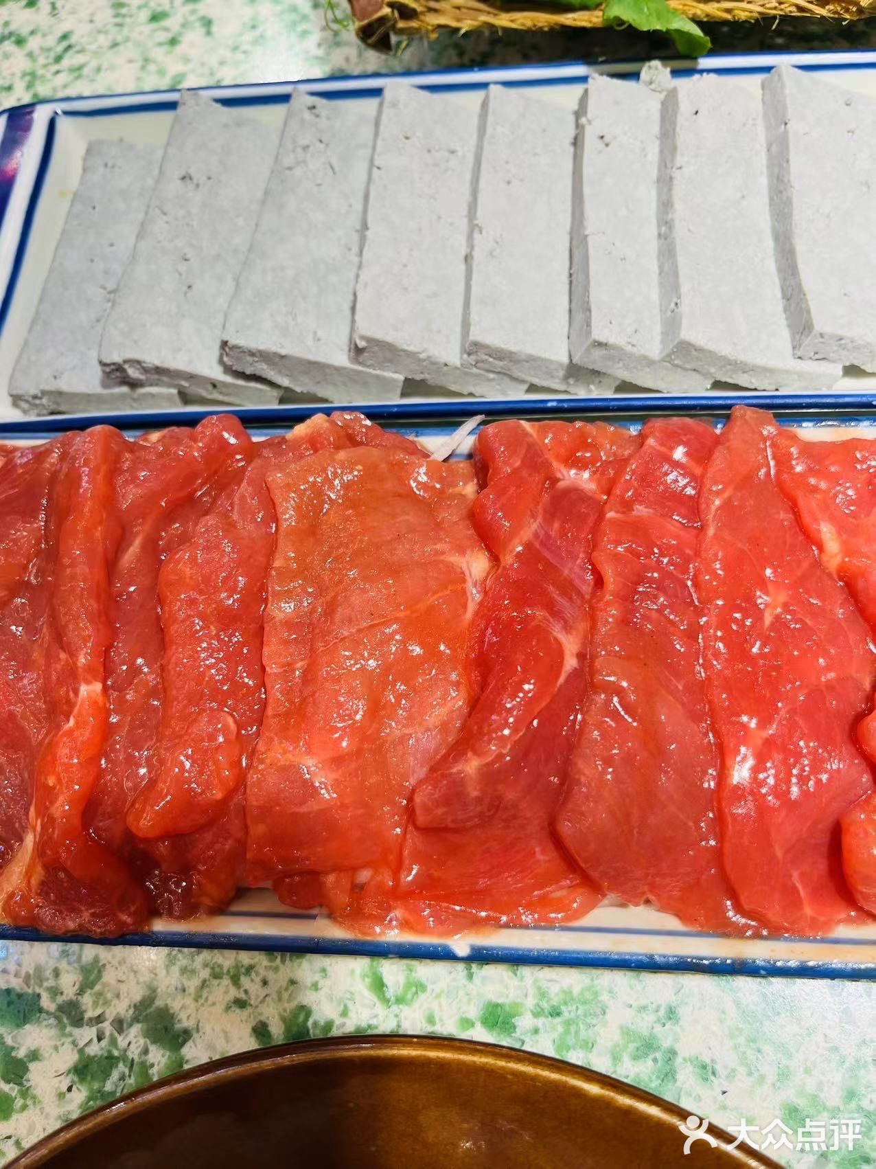 探店 | 鸿姐老火锅（静安店）