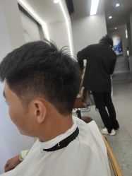 -D.G造型·烫发染发接发