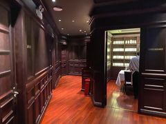 -Wolfgang’s Steakhouse 沃夫冈牛排馆(上海白玉兰广场店)