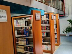 -上海市虹口区图书馆(曲阳分馆)