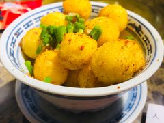-沪小二炭火蛙锅(淮海中路美食不夜城店)