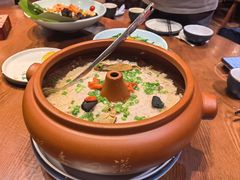 汽锅菌子肉饼-老滇山寨•云南特色菜•地方菜•民族风情歌舞表演(金碧店)