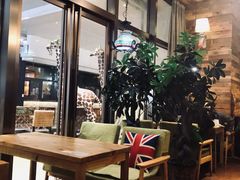 大堂-雨舍咖啡(汉神购物广场咖啡街区店)
