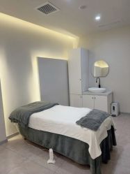 -VE专注问题肌·赛诺龙&科学美肤中心