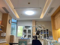 -上海仁爱医院口腔科 · 种植