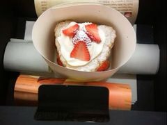 草莓拿破仑-治愈系甜品The Soothing Dessert(科海大楼店)