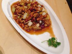 宫保鸡丁-夫妻肺片·中华老字号·正宗川菜(春熙路店)