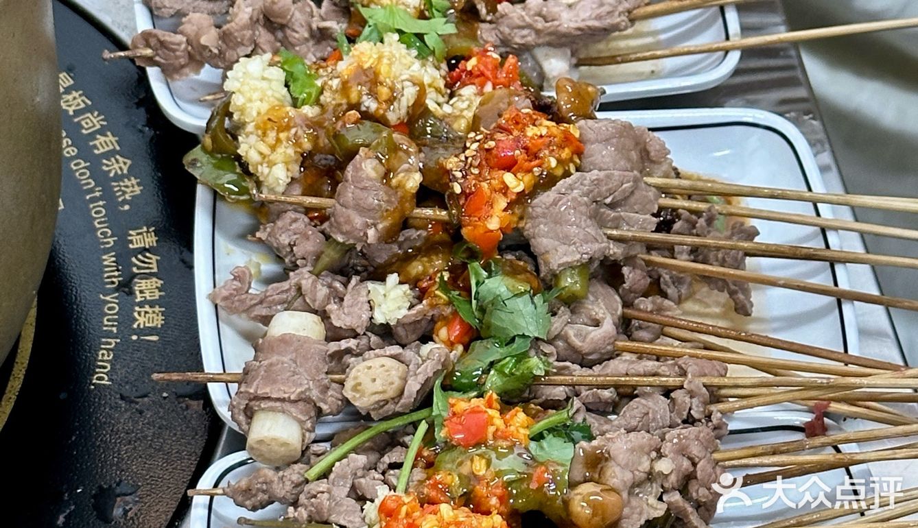 这家牛杂店每次去都是座无虚席的…… 