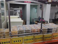 面包甜点陈列柜-采芝斋评弹茶馆(观前街店)
