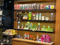 -星巴克臻选(莘庄仲盛店)