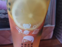满杯水果四季春-喜茶(上海打浦桥日月光gelato lab+店)