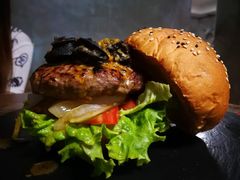 -HIGH FIVE哈福手工汉堡(桂林路店)