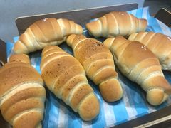 -沁屋面包店(人民东路店)