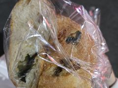 鲜蔬火腿橄榄包-汉柏麦香德国面包房(海信店)
