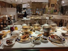 -雍容荟帝王蟹活龙虾展台自助(IFS黑金店)