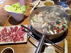 -领鲜潮牛鲜牛羊肉火锅(宏昌店)