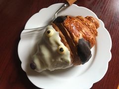 招牌uu可颂-屋裡·Union Bakery(龙江路店)