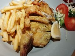 -Lia Cafe Bar Restaurant松山咖啡屋