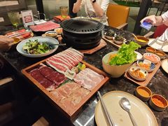 -雾山韩式烤肉·海南糟粕&椰子鸡火锅·海景餐厅(三亚绿发山海天JW万豪酒店)