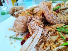 -三亚火车头万人海鲜广场