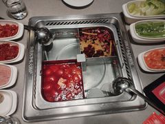 -海底捞火锅(曹安公路店)