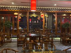 大堂-张大胡子鱼头火锅酒楼(长益路店)