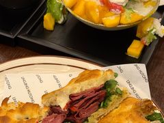 -玲婧胡同·生日蛋糕·餐厅(嘉里城店)