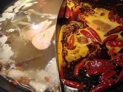 -三个四川人火锅(华联商厦店)