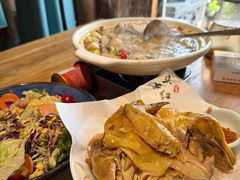 -头上红煨盐鸡·非遗院子餐厅