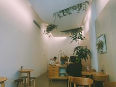 -尤加利咖啡馆