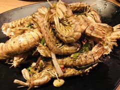 -沪小胖小龙虾(淮海中路旗舰店)