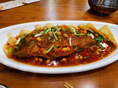 巴依馕包鱼-巴依老爷新疆美食(望京小街店)