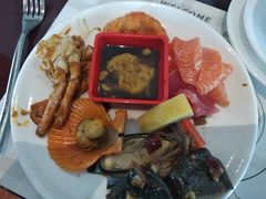 -荣誉国际酒店-云顶旋转餐厅