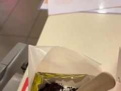 -麦当劳(汉口火车站候车室店)