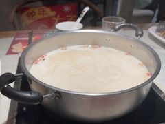 -尚尚仙·酸汤猪手·猪肚鸡火锅(华联万柳购物中心店)