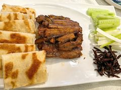 烙饼卷酥带鱼-老浒记烤鸭-北京菜(琉璃厂店)