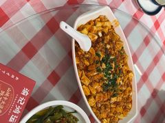 -洪霞餐馆·川菜·鲜货现炒(两江春城店)